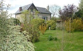 Les Champs De Tracy